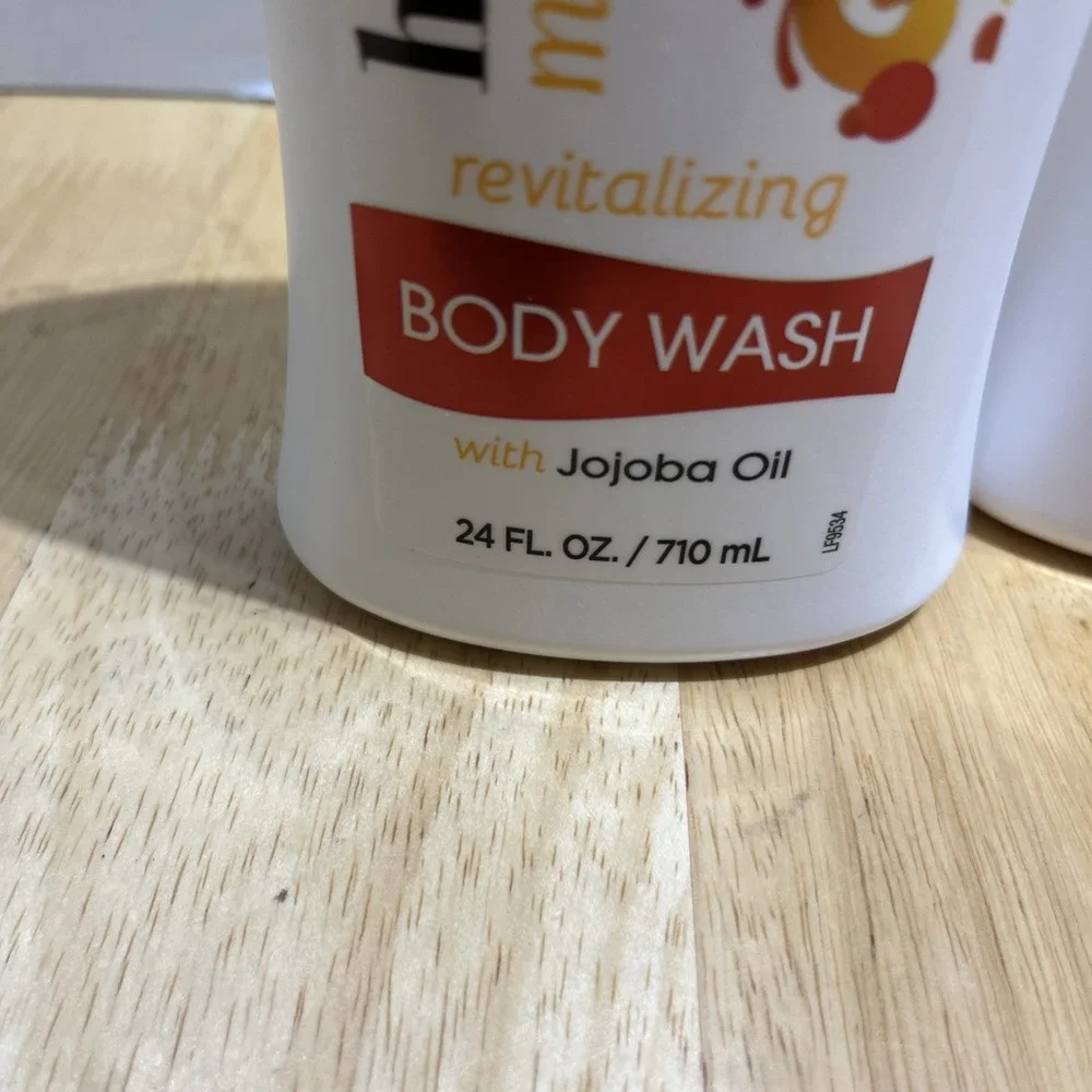 Tame Hawaiian Mango/Hibiscus  Revitalizing Body Wash Jojoba Oil (Lot of‎ 2)